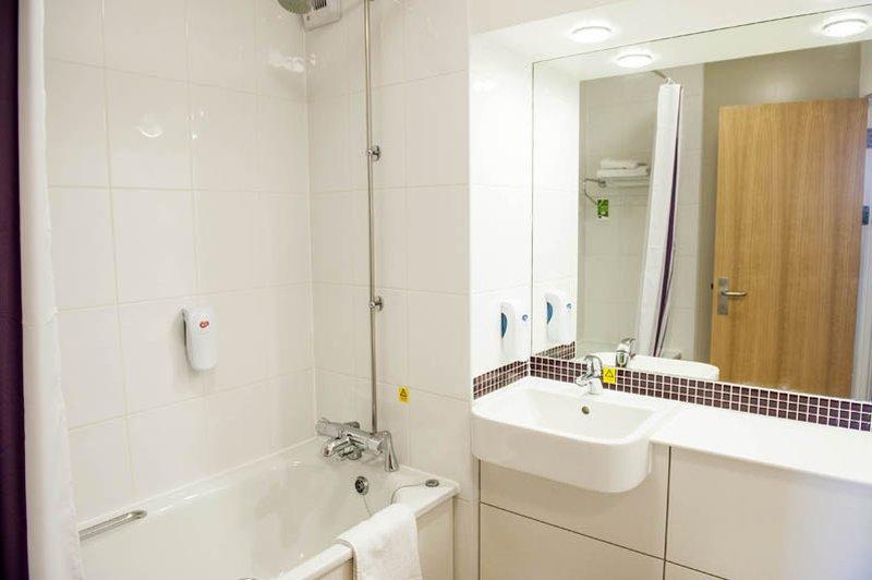 Premier Inn Aylesbury Aylesbury  Buitenkant foto